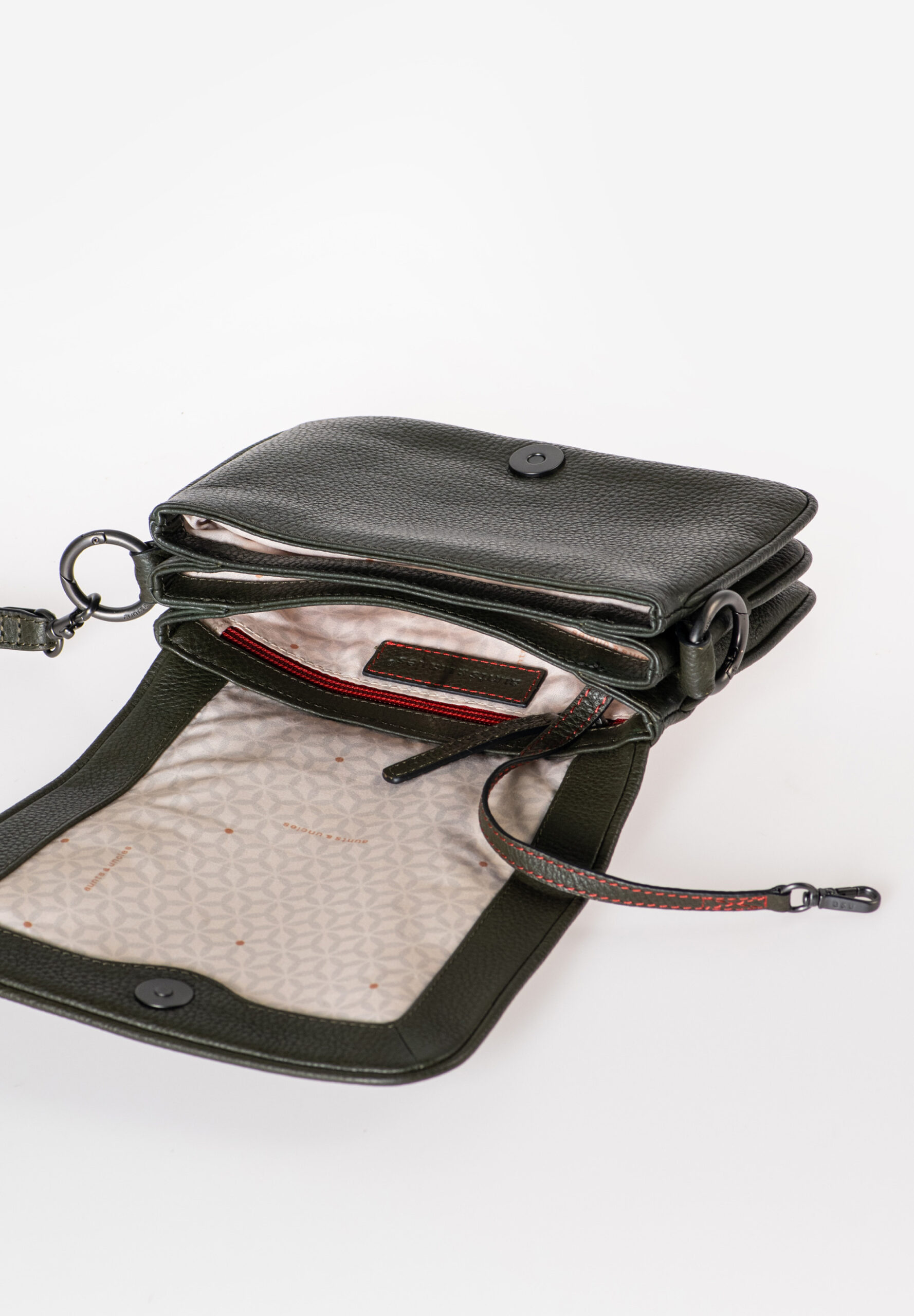 Phil Twinkle, ivy green 7